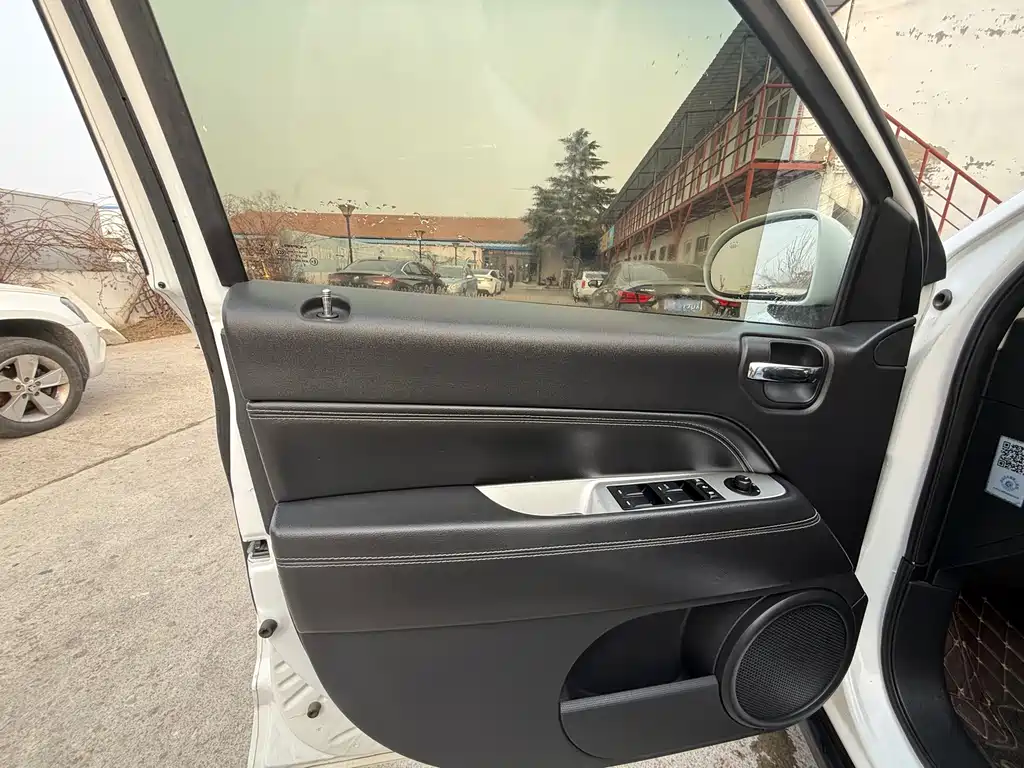 Compass (Import) Facelift 2.0 L 2 WD Elite
