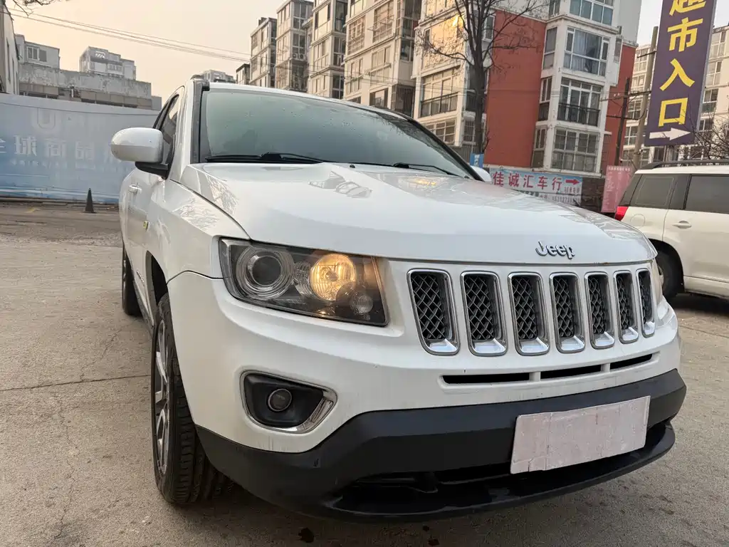Compass (Import) Facelift 2.0 L 2 WD Elite