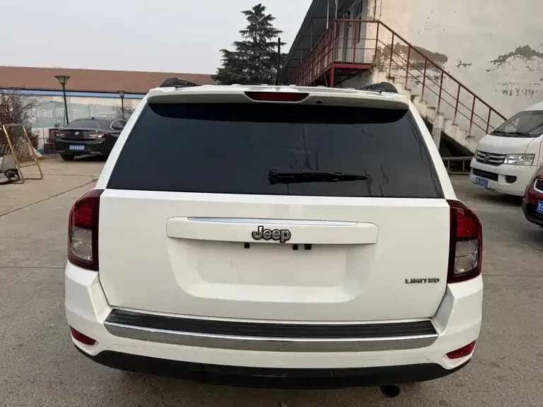 Jeep Compass (Import) Facelift 2.0 L 2 WD Elite