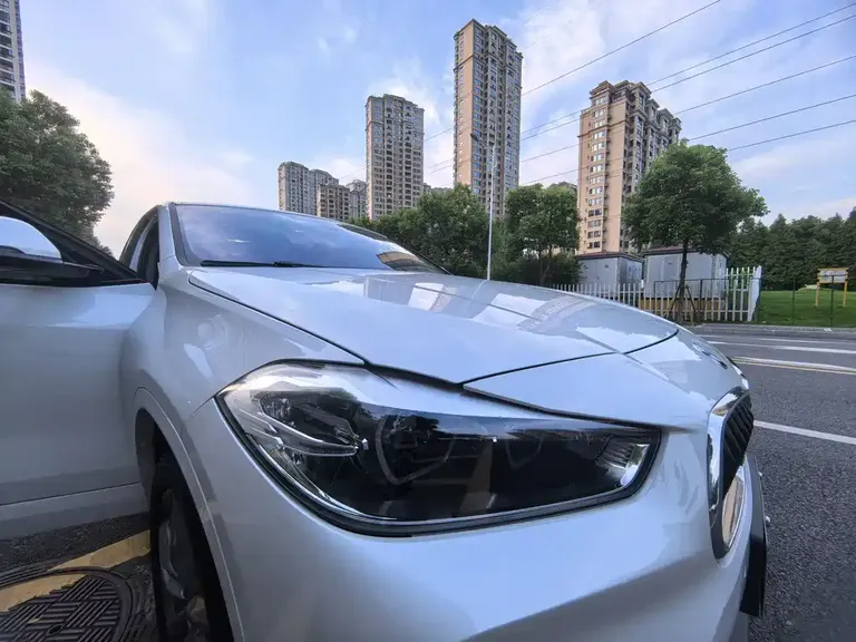 BMW X2 sDrive25 i M Sport Package