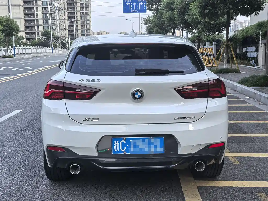 BMW X2 sDrive25 i M Sport Package