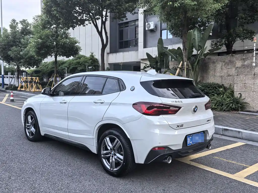BMW X2 sDrive25 i M Sport Package