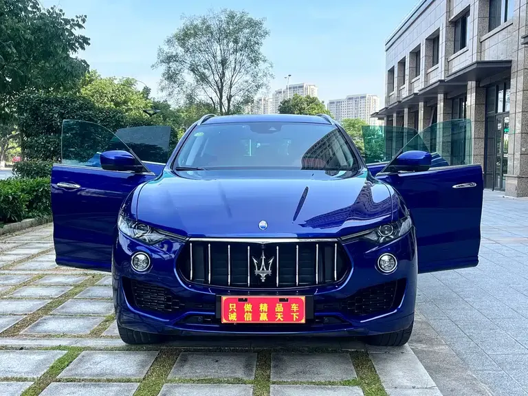 Maserati Levante 3.0 T Standard