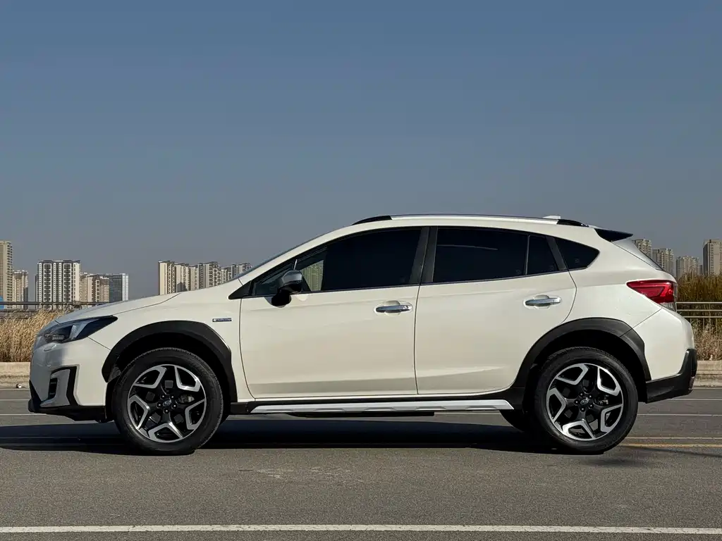 Subaru XV 斯巴鲁XV 2019款 2.0 i 智擎旗舰版EyeSight 国V