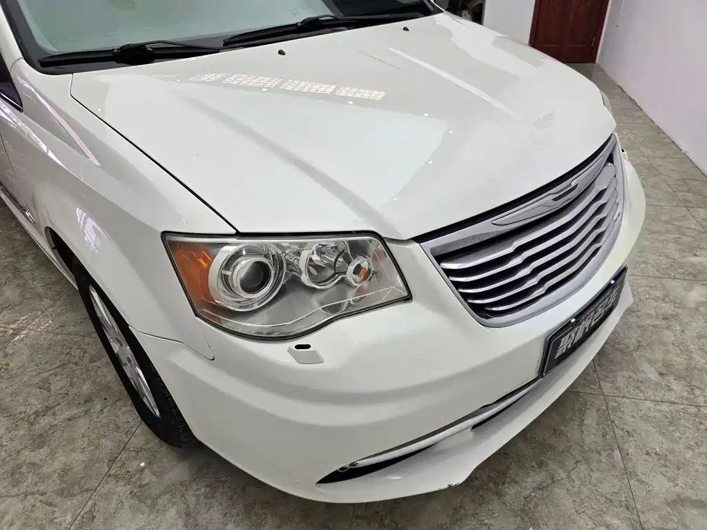 Pacifica (Import) 3.6 L Luxury