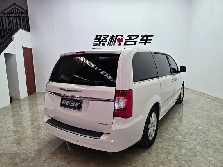 Chrysler Pacifica (Import) 3.6 L Luxury