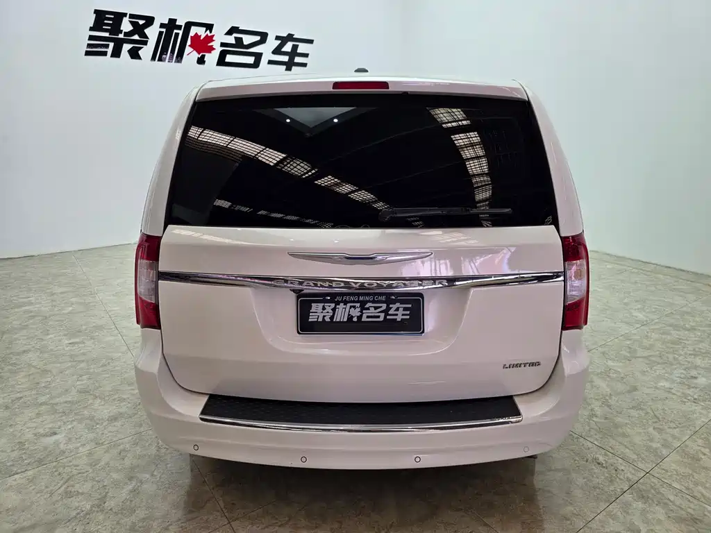 Pacifica (Import) 3.6 L Luxury