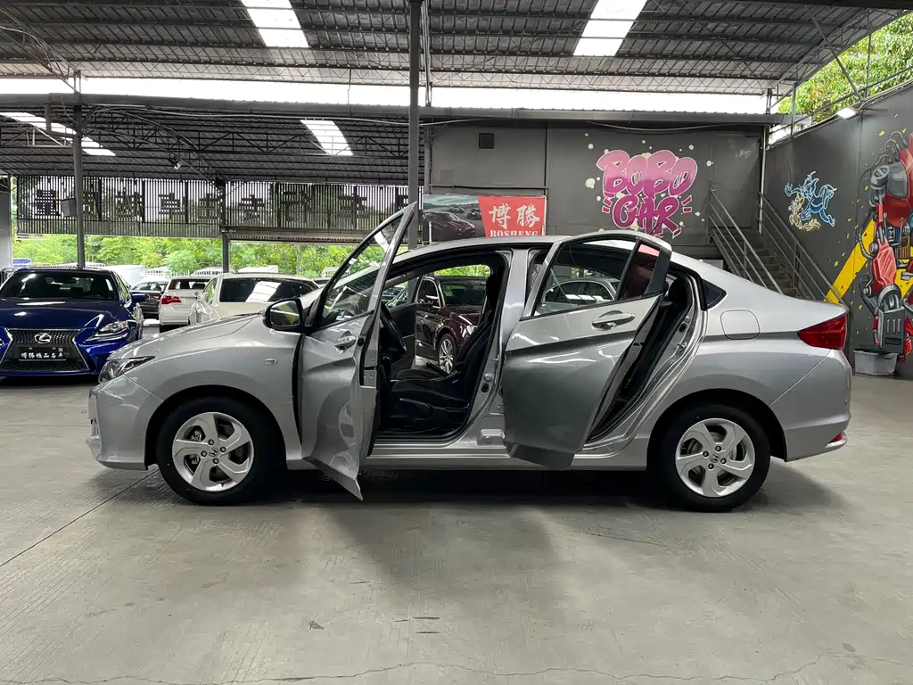 City 1.5 L CVT Elite