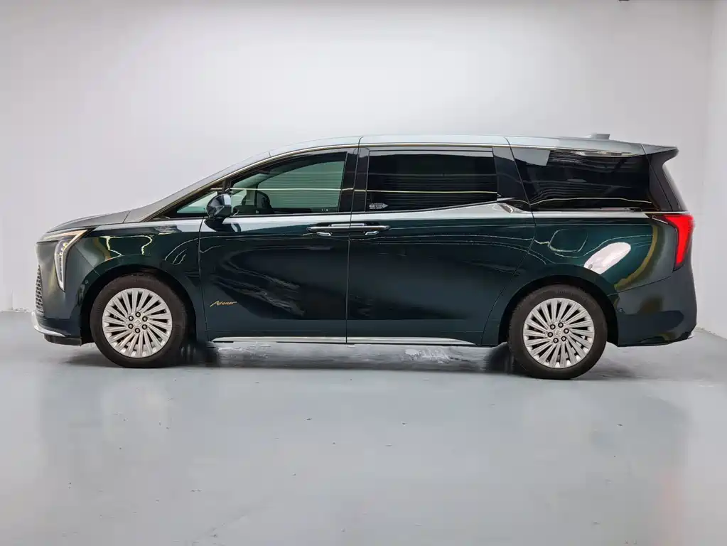 Century 2.0 T 4-seat Private