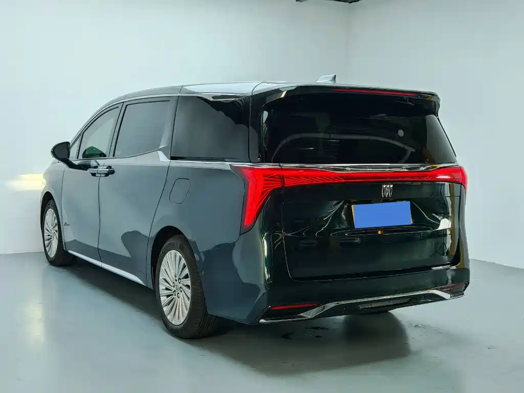 Century 2.0 T 4-seat Private