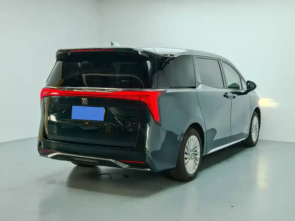 Century 2.0 T 4-seat Private