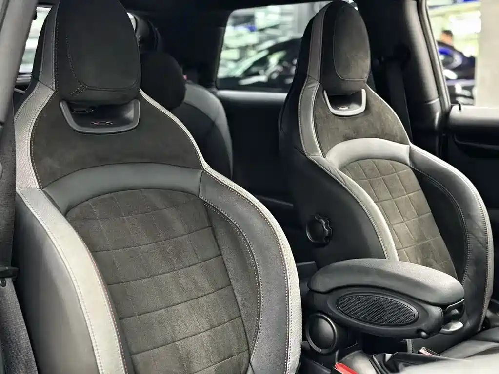 MINI JCW 2.0 T JOHN COOPER WORKS