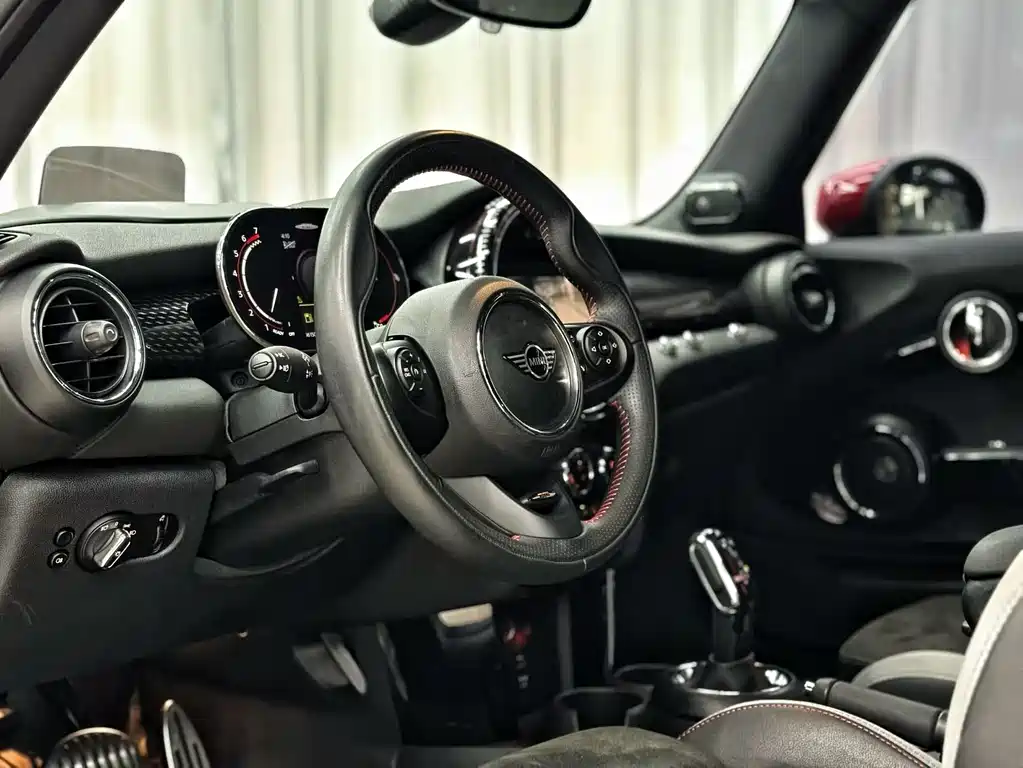 MINI JCW 2.0 T JOHN COOPER WORKS