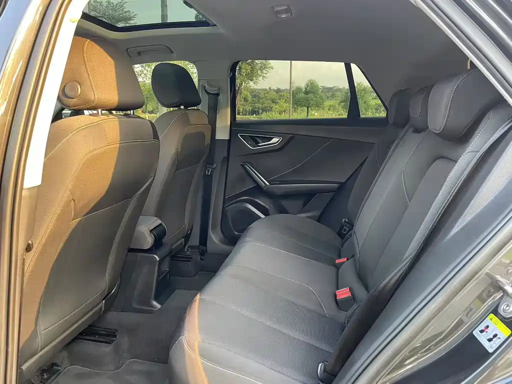 Audi Q2 L 35 TFSI Progressive Dynamic