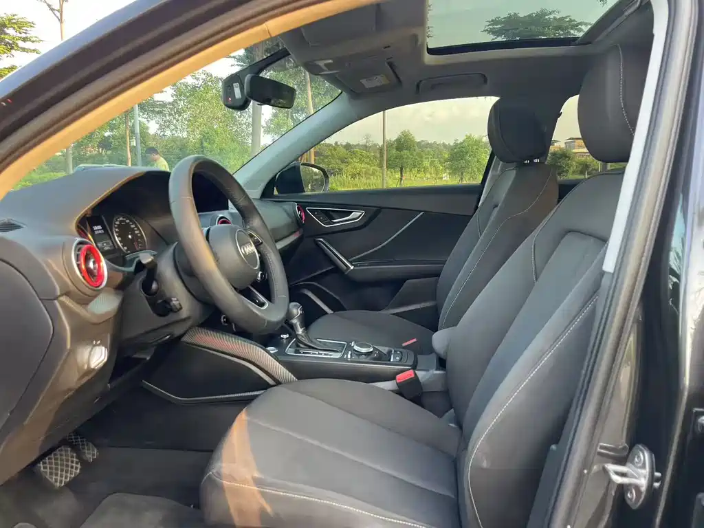 Audi Q2 L 35 TFSI Progressive Dynamic