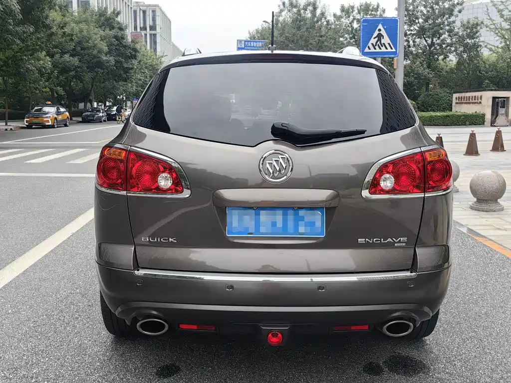Enclave 3.6 L Flagship