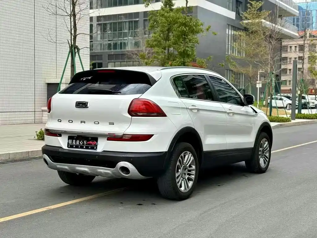 Qoros 5 1.6 T Auto Smart Connected (AliOS) Distinguished