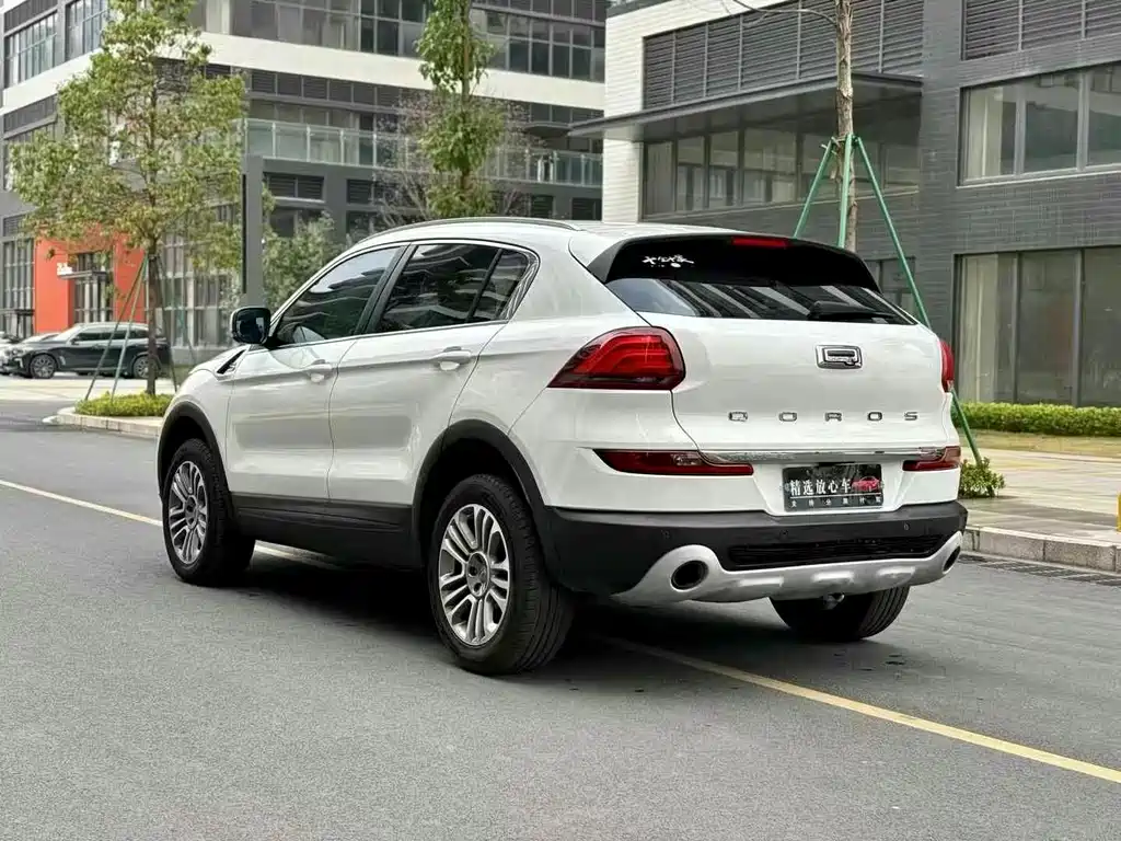 Qoros 5 1.6 T Auto Smart Connected (AliOS) Distinguished