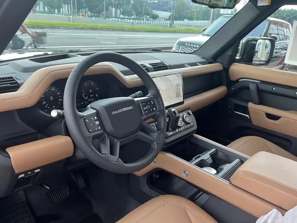 Land Rover Defender 110 3.0 T P400 X-Dynamic HSE