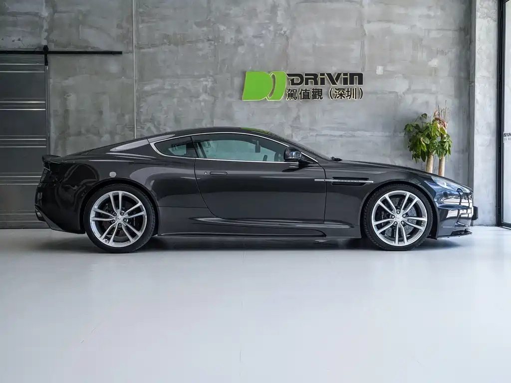 Aston Martin DBS 6.0 Touchtronic Coupe