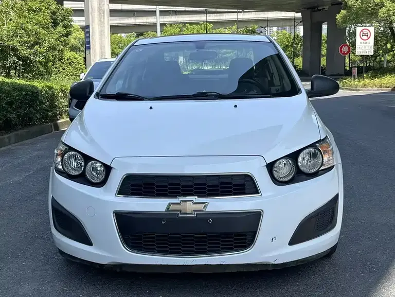 Chevrolet Aveo Sedan 1.4 L AT Sunroof
