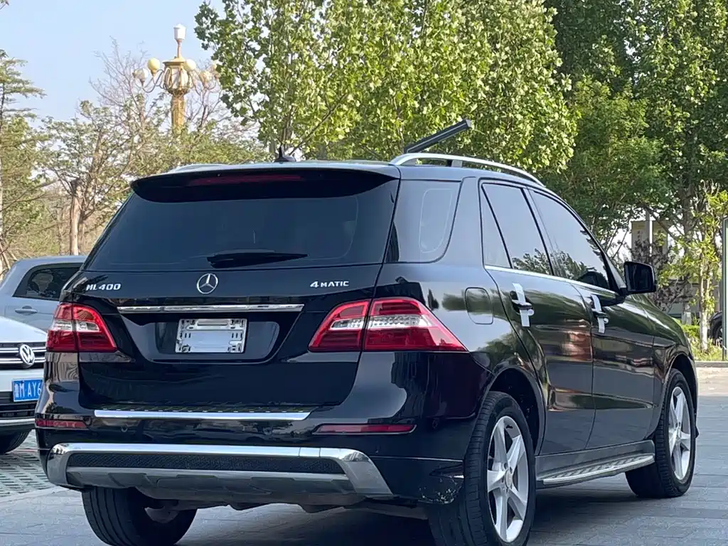 Mercedes-Benz M-Class ML 300