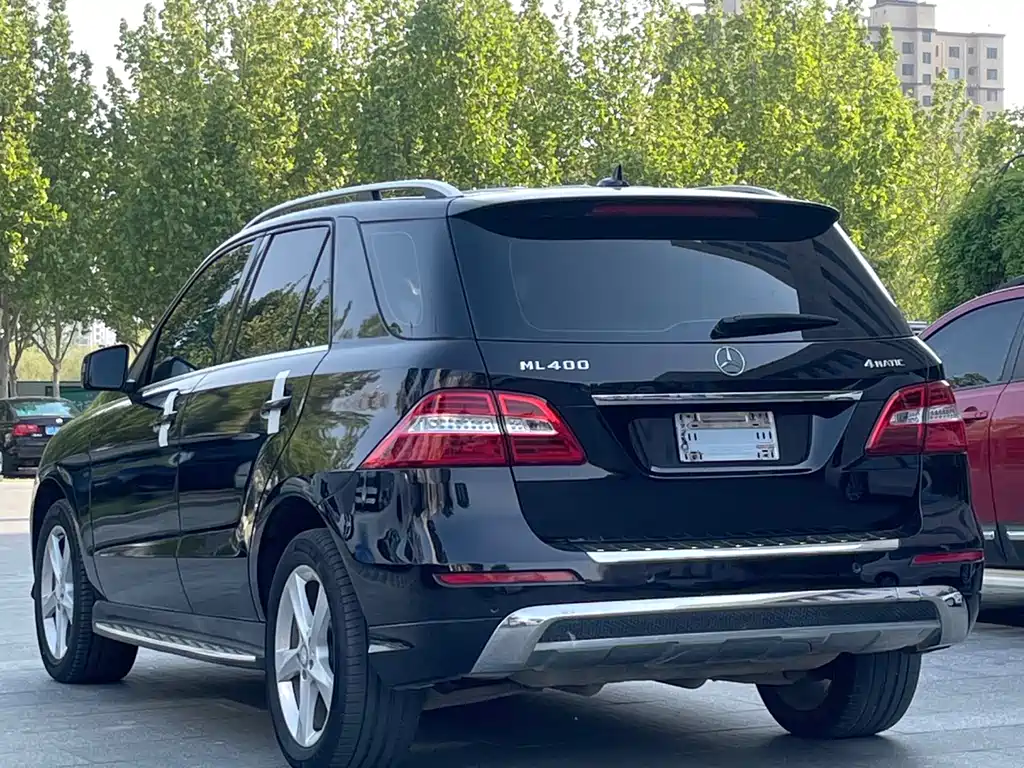 Mercedes-Benz M-Class ML 300