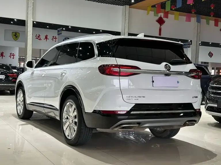 Buick Enclave 28 T 4 WD Distinguished