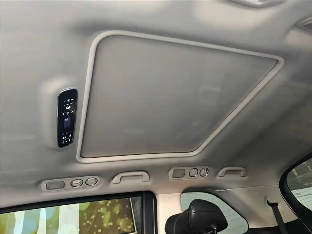 Odyssey 2.0 L e:HEV Sharp· Shine Enjoyment
