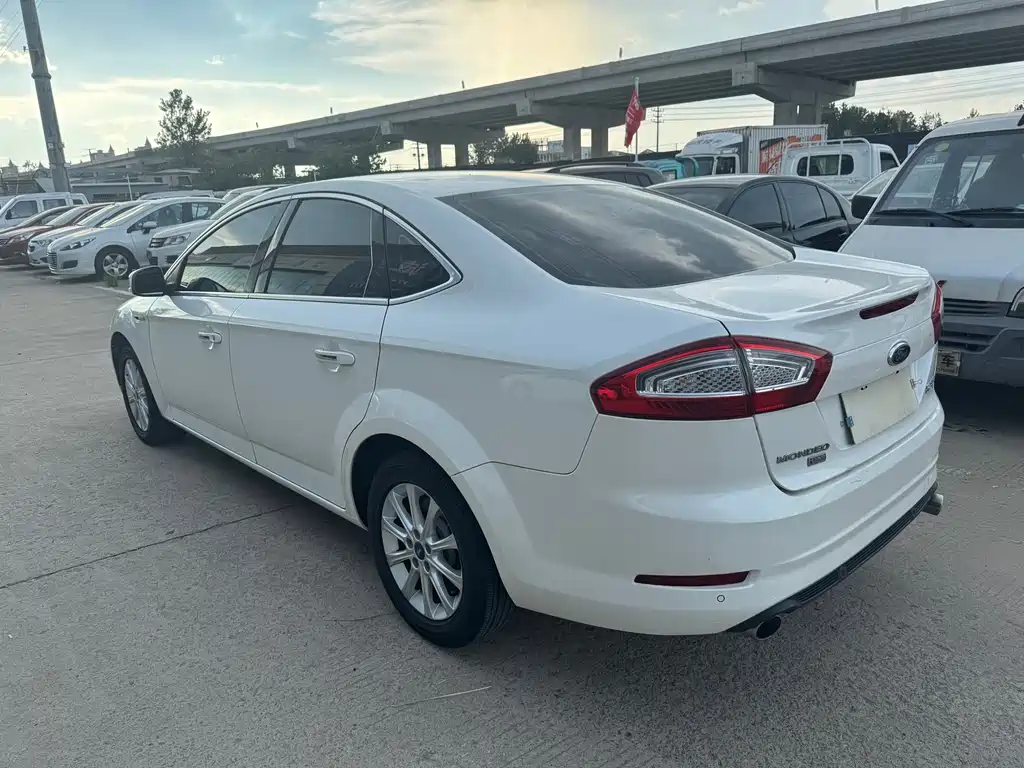 Mondeo (Zhisheng) 2.3 L Fashion