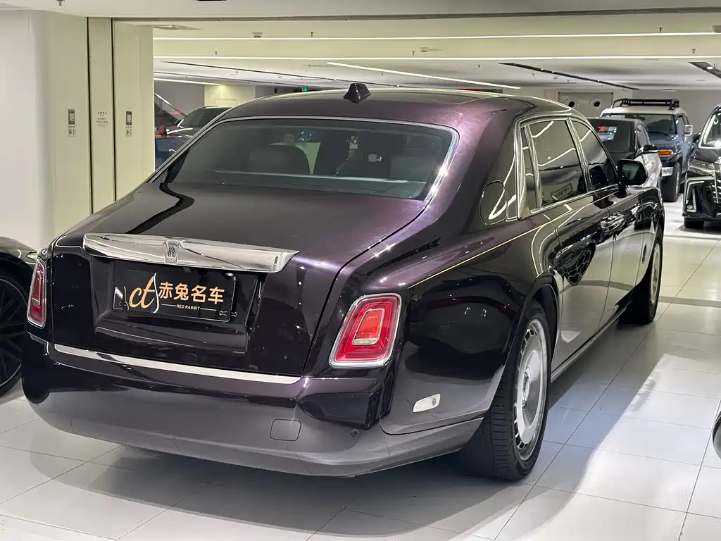 Phantom 6.7 T LWB Range