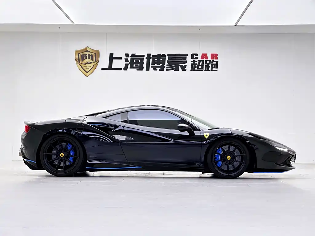 Ferrari F8 Tributo 3.9 T V8