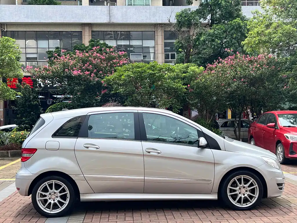 Mercedes-Benz B-Class B 200 Luxury