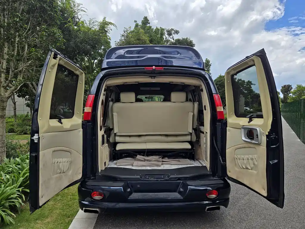SAVANA 5.3 L Leader
