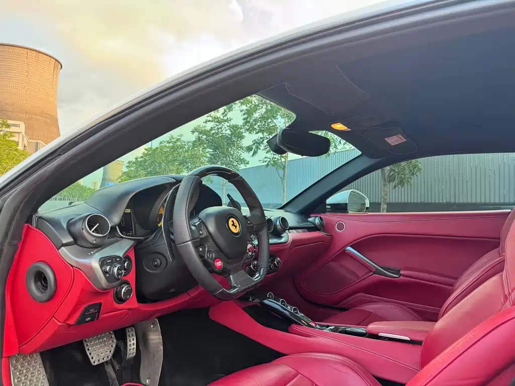 F12 berlinetta 6.3 L Standard