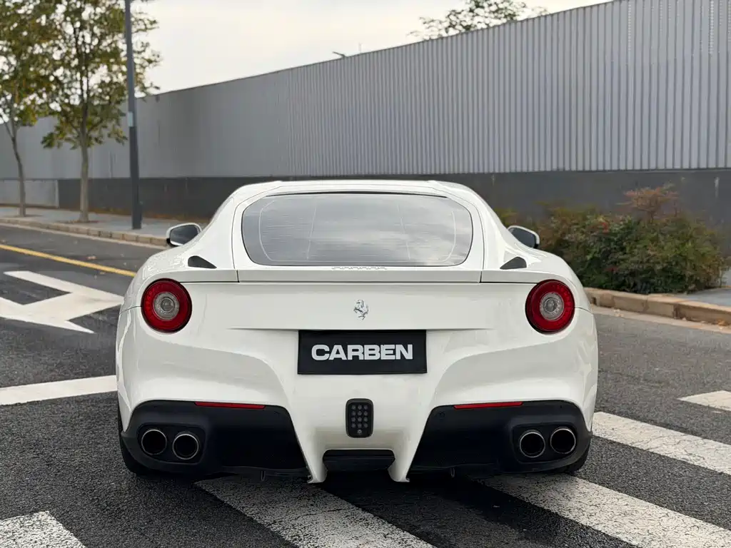 F12 berlinetta 6.3 L Standard