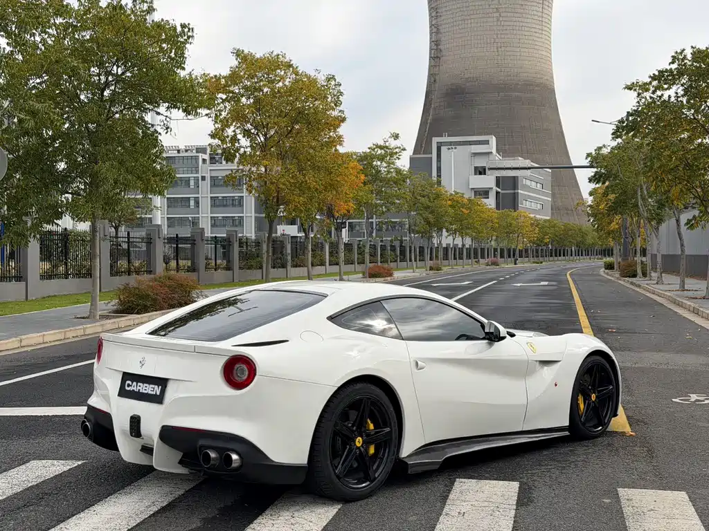 F12 berlinetta 6.3 L Standard