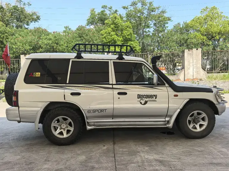Leopaard Black King Kong 2.2 L Manual 2 WD Standard