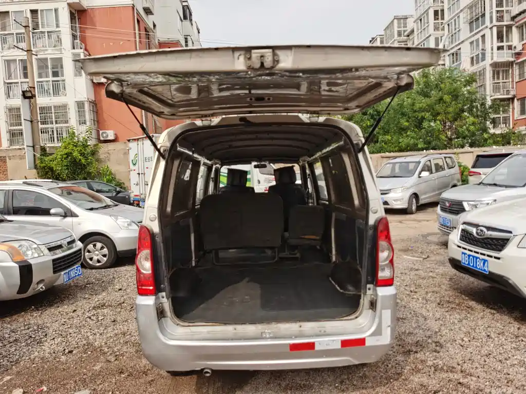 Wuling Rongguang 1.2 L S Basic