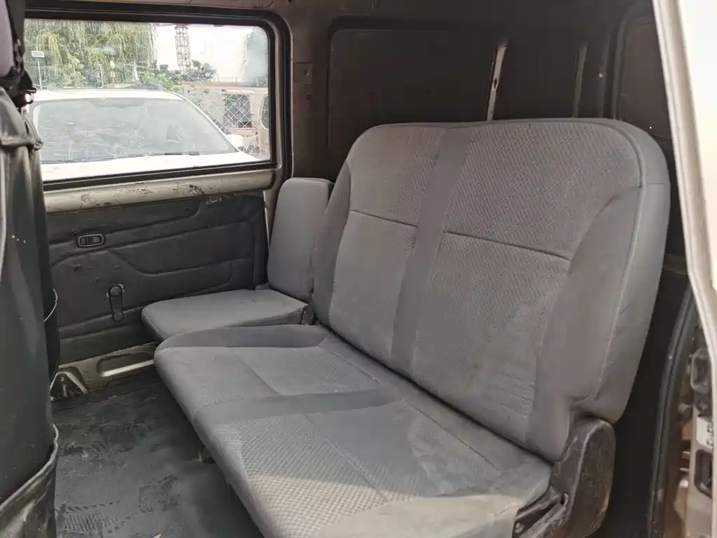 Wuling Rongguang 1.2 L S Basic