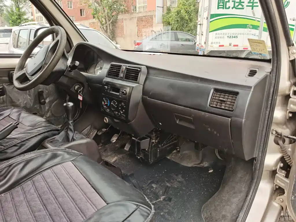 Wuling Rongguang 1.2 L S Basic