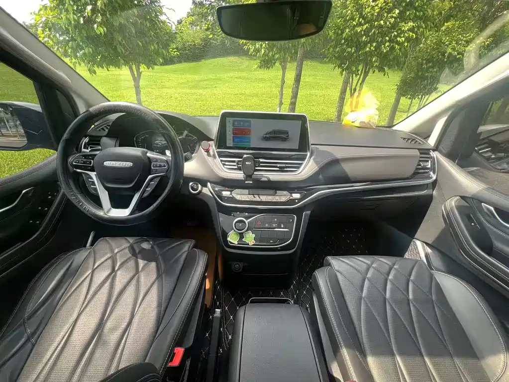 Maxus G20 PLUS 2.0 T Gasoline Auto Luxury