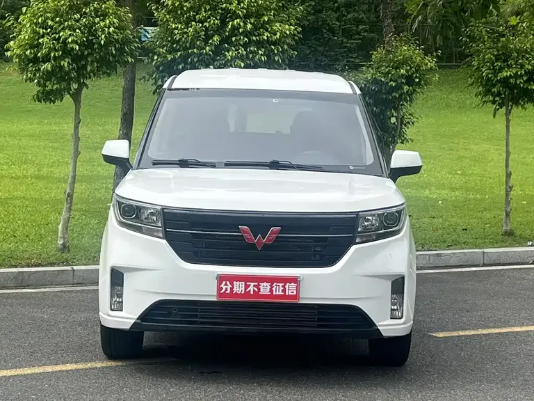Wuling Journey 1.5 T Manual Luxury