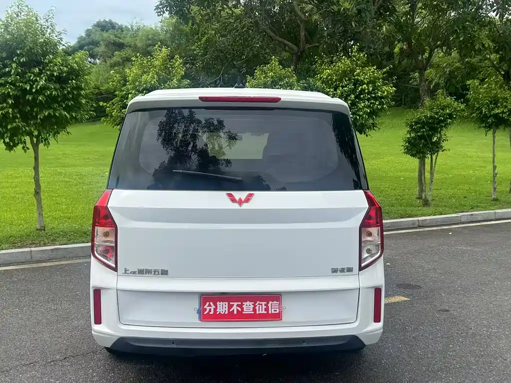 Wuling Journey 1.5 T Manual Luxury