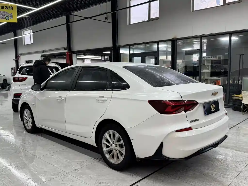 Monza 1.5 L DCT Pleasure