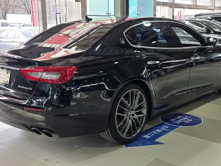 Maserati Quattroporte 3.0 T Standard