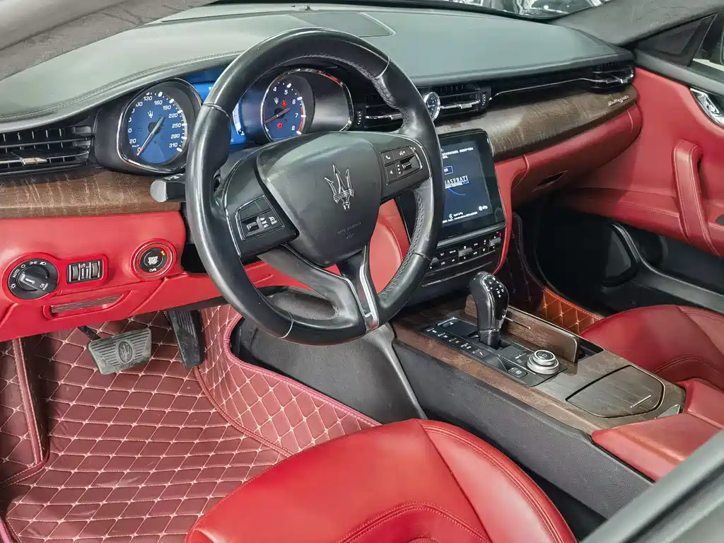 Quattroporte 3.0 T Standard