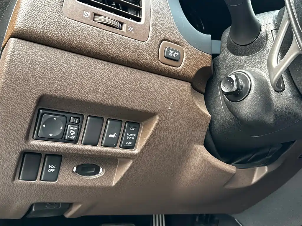 Infiniti FX FX35 Standard
