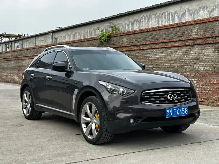 Infiniti FX FX35 Standard