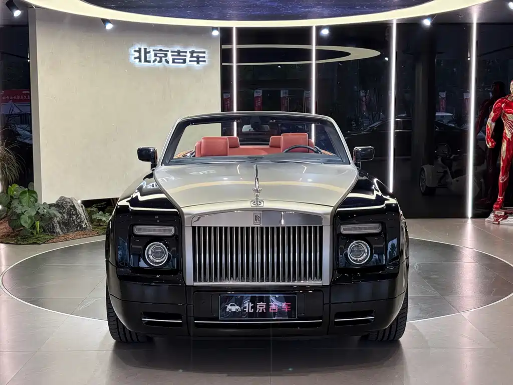 Phantom 6.7 L Softtop Convertible